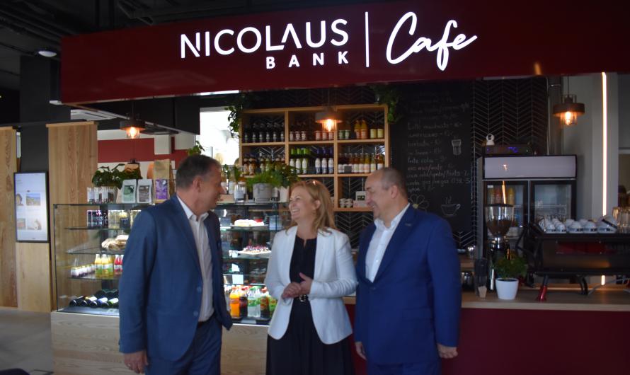 NICOLAUS BANK CAFE